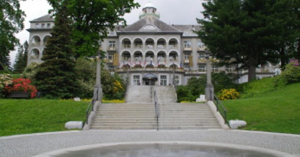 Sanatorio Priessnitz en Jeseník, balneario usado en 1953 para alojar a niños romaníes separados por motivos ideológicos.