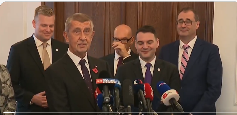 Mačinka y el neonazismo en la política checa junto a Turek y Babiš