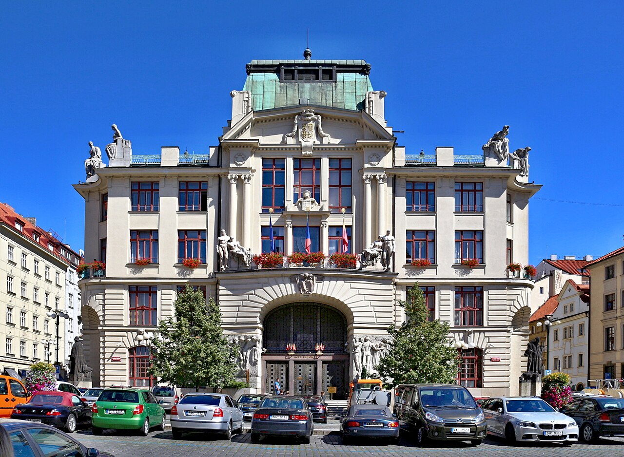 Edificio del Magistrát de Praga, institución central de la burocracia checa que afecta a minorías, romaníes, extranjeros vulnerables y personas asiladas.